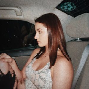 Meet your Posher, Courtney